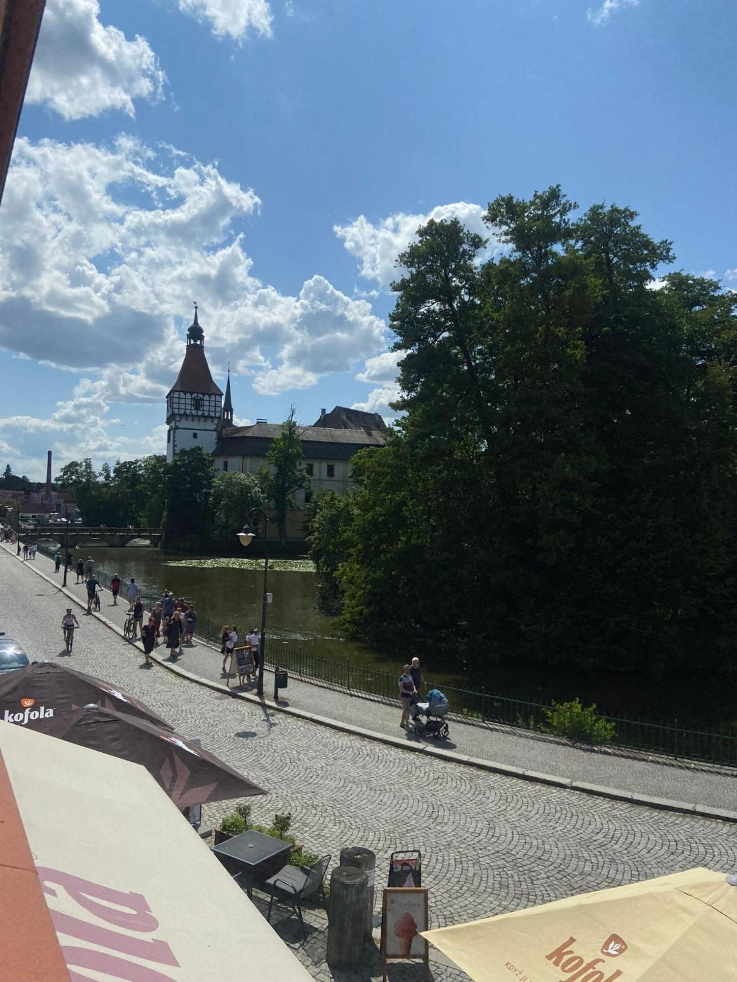 Apartmany V Podzamci V Blizkosti Zamku Blatná Kültér fotó